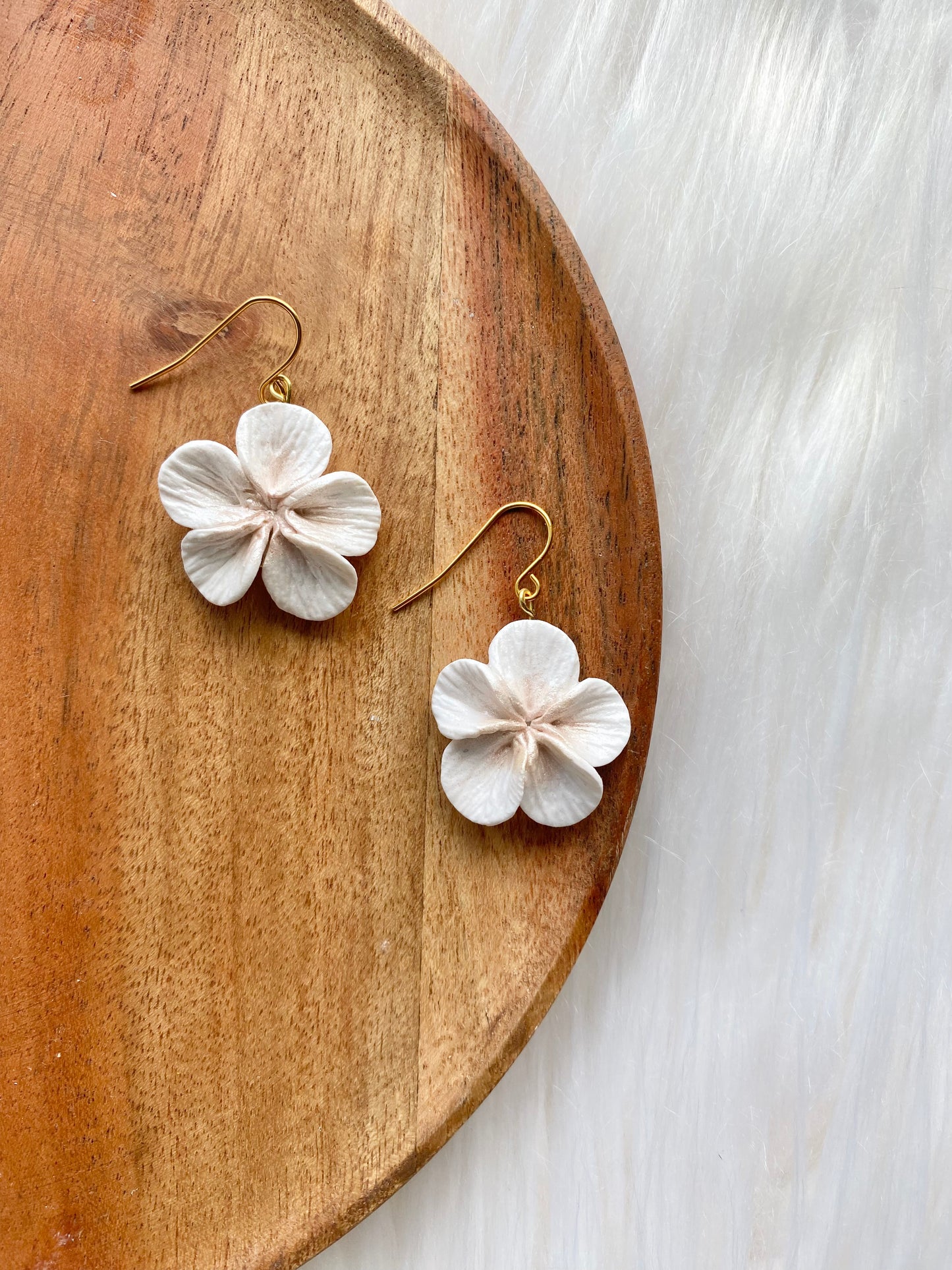 White/Soft Pink Dangles